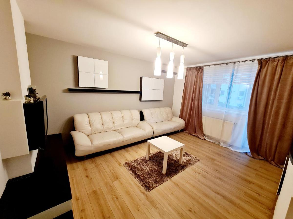 Easystay Flats Bucarest Habitación foto
